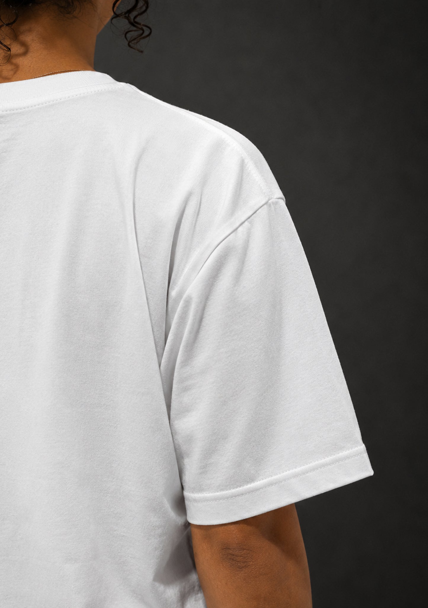 Minimal Oversized Tee – White (Livraison gratuite)